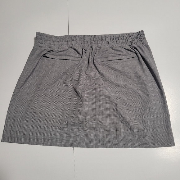 Athleta Plaid Soho Skort size 16. - Picture 5 of 13